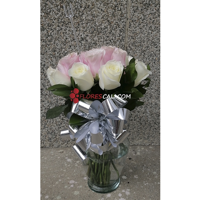 Jarrón de rosas para ti Floristeria en cali