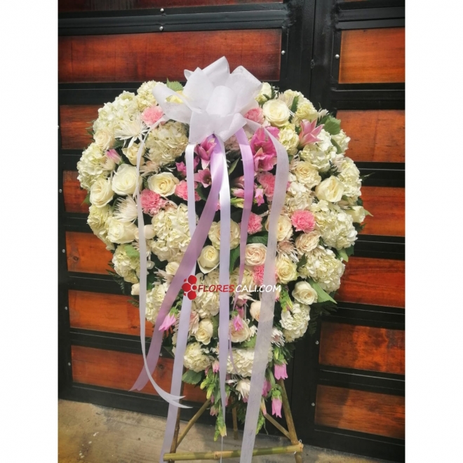 Corona fúnebre corazón hortensias en cali