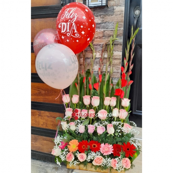 Arreglo lineal rosas, gerberas y gladeolos Dia de la Madre 
