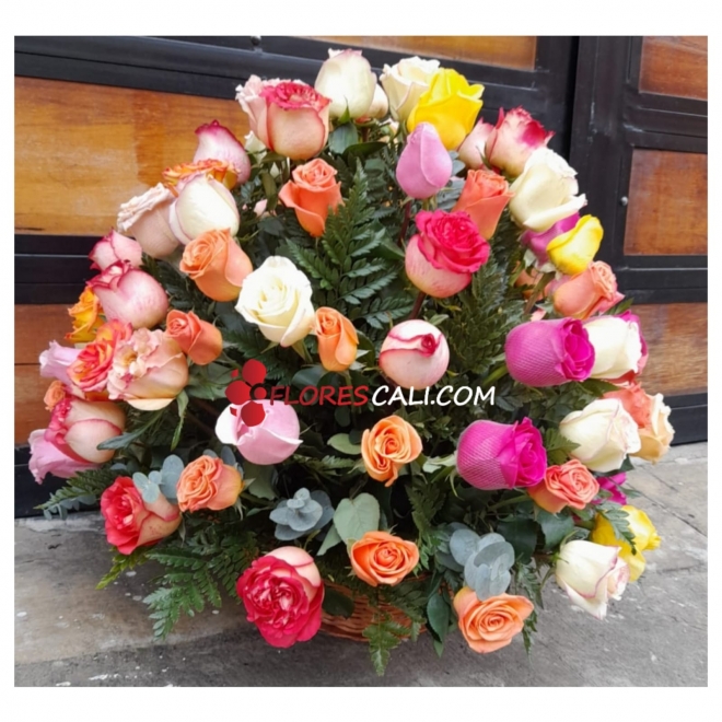 Arreglo redondo colores surtidos en cali