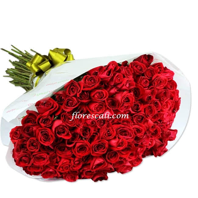 Ramo por 100 Rosas de Amor y amistad 